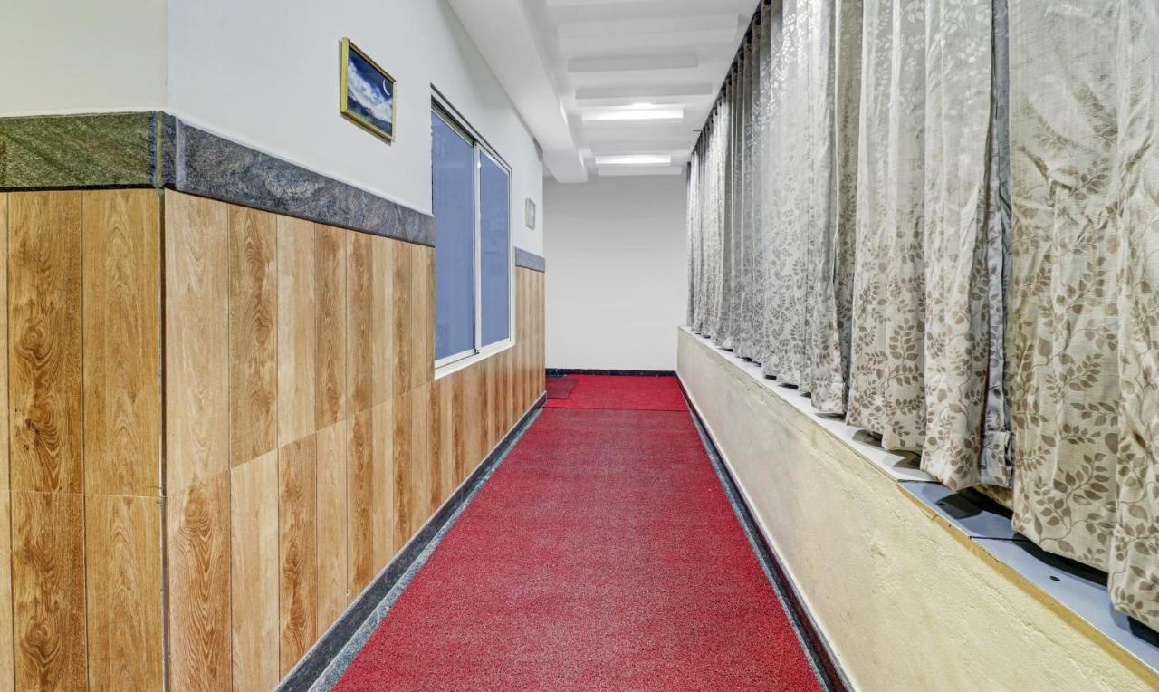 Lee Comfort Kushālnagar Zewnętrze zdjęcie